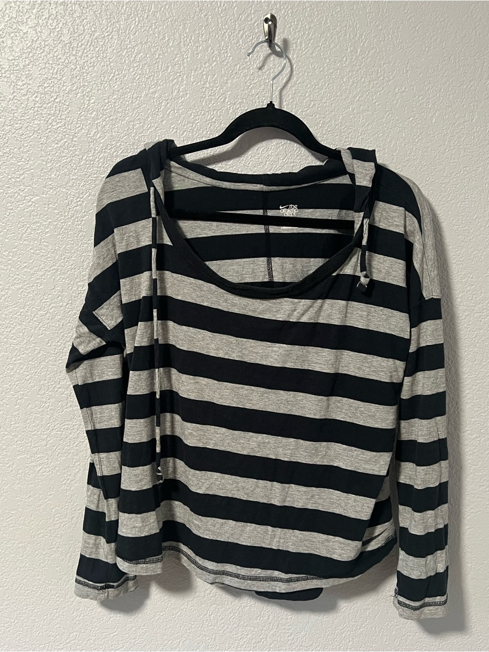 Nike Striped Hooded Long-Sleeve Top - Black & Gray
